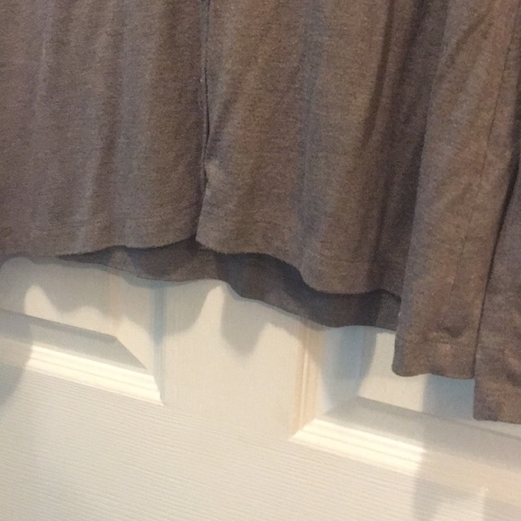 Allen b/ button blouse - Picture 7 of 7